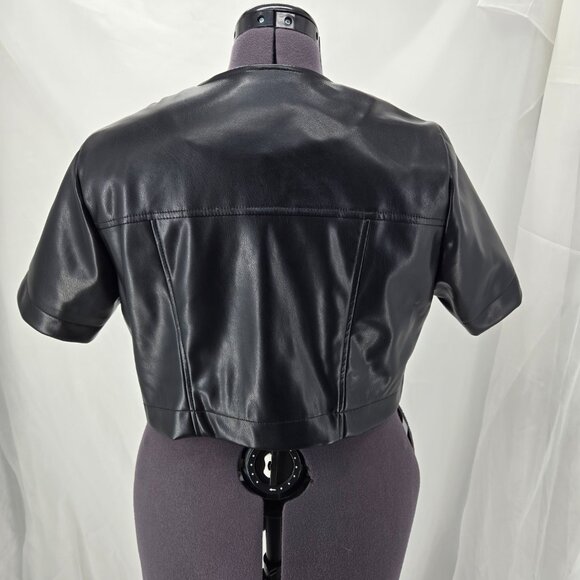 725-3 Torrid Faux Leather Short Sleeve Cropped Moto Jacket Size 0X 10/12 - Picture 6 of 11